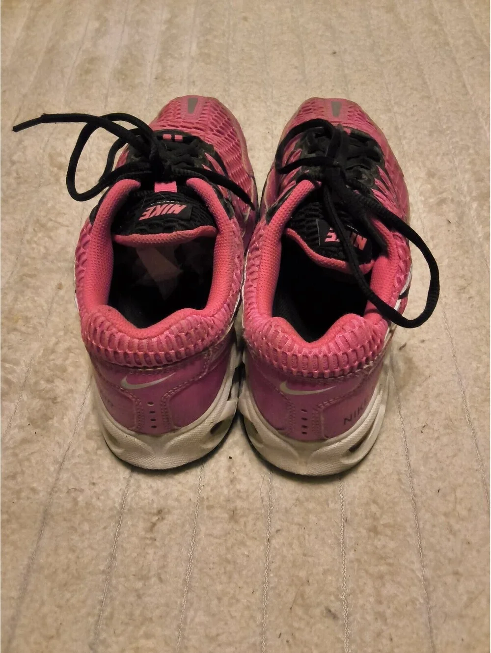 Nike Torch 4 Pink and Black Running Shoes 8.5